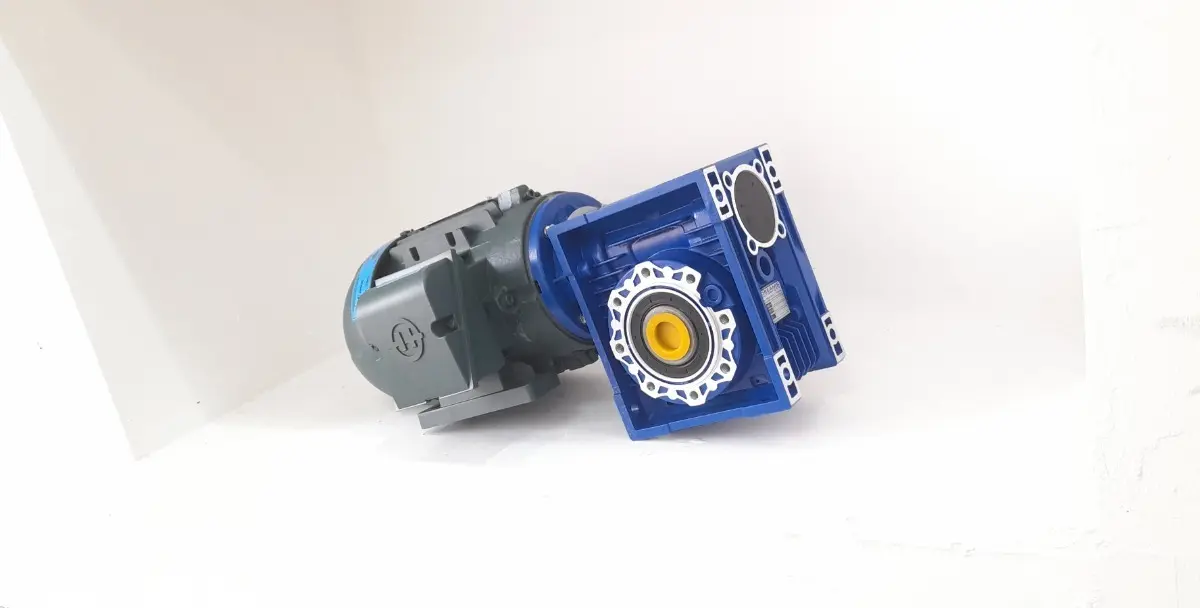 Motor Redutor Motoredutor Motor Trifásico 1cv Redução 1:40